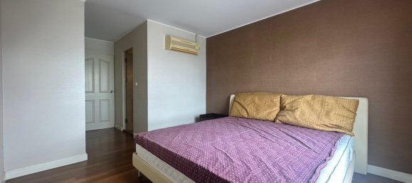 4 bedrooms Condo in Bangkok, Thailand No. 8715 13