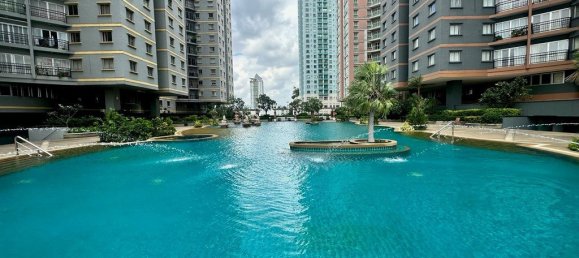 4 bedrooms Condo in Bangkok, Thailand No. 8715 3