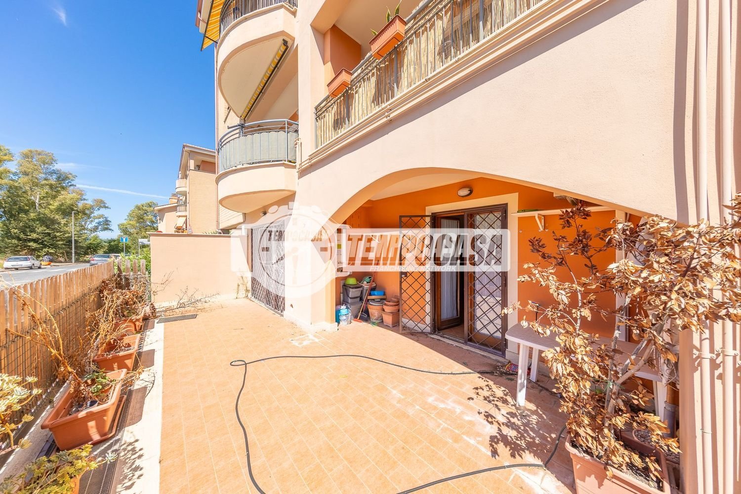 Квартира с 2 спальнями в Фьюмичино, Италия № 372273