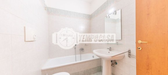 Квартира с 2 спальнями в Фьюмичино, Италия № 372273 20