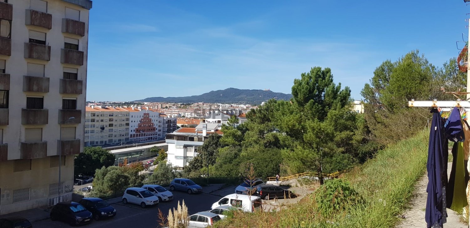 1 bedroom Apartment in Rio de Mouro, Portugal No. 265469