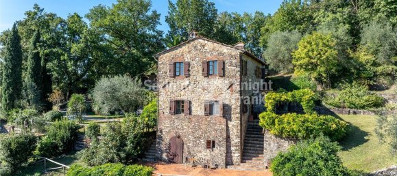 6 rooms House in Lucca, Italy No. 234577 3