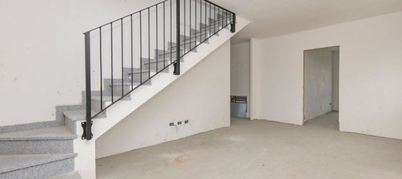 4 bedrooms Apartment in Caluso, Italy No. 370911 7