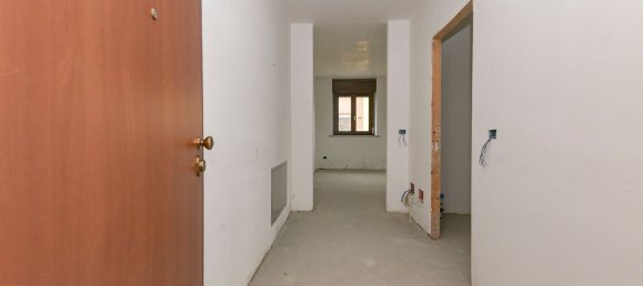 4 bedrooms Apartment in Caluso, Italy No. 370911 2