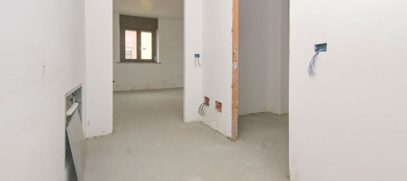 4 bedrooms Apartment in Caluso, Italy No. 370911 3