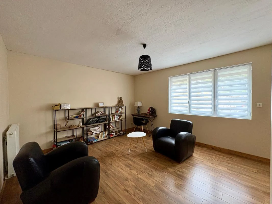 2 bedrooms Apartment in Niort, France No. 351069