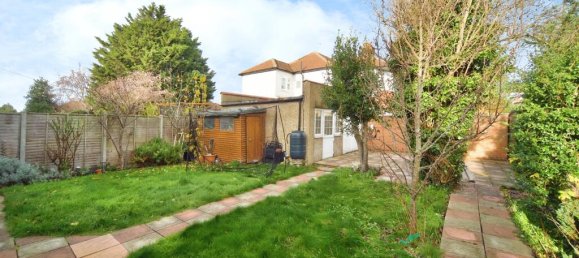 6 bedrooms House in Enfield, United Kingdom No. 11496 16