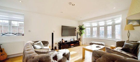 6 bedrooms House in Enfield, United Kingdom No. 11496 6