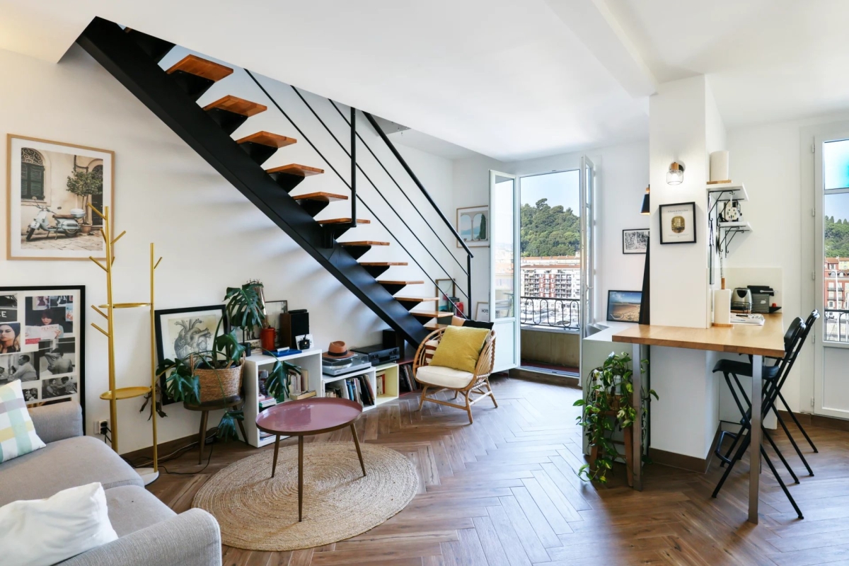 Dúplex de 2 habitaciónes en Nice, France No. 342880