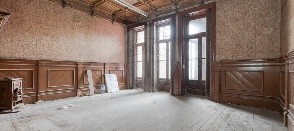 4 bedrooms Villa in Porto, Portugal No. 22934 5