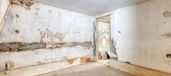 4 bedrooms Villa in Porto, Portugal No. 22934 33