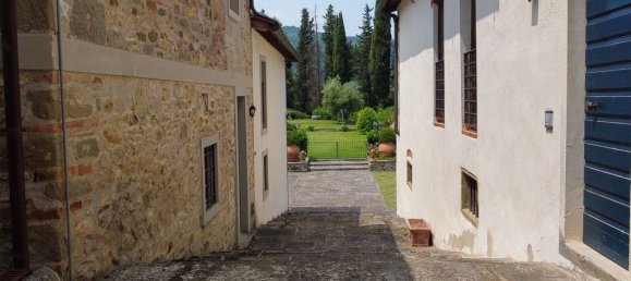 20 bedrooms Apartment in Pontassieve, Italy No. 296905 11