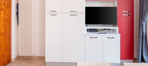 2غرفة شقة في Torri del Benaco, Italy رقم 289710 3