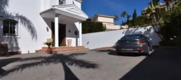 5 bedrooms Villa in Mijas, Spain No. 82732 2