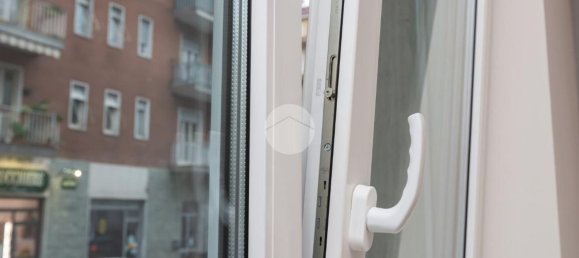 Apartamento T2 em Turin, Italy N.º 374919 6