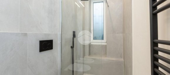 Apartamento T2 em Turin, Italy N.º 374919 8