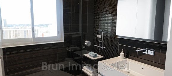 3 rooms Apartment in Nice, France No. 339440 6