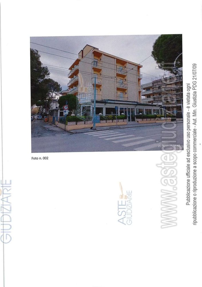 1500m² Building in Riccione, Italy No. 12143