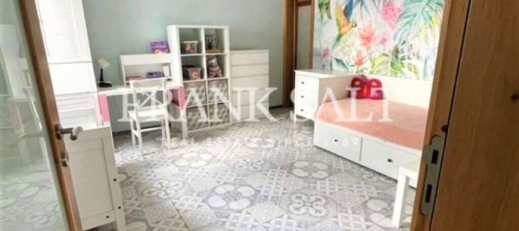 Квартира с 2 спальнями в Сан-Пауль-иль-Бахар, Мальта № 4918 4