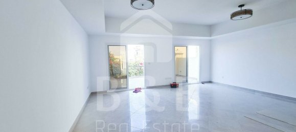 Таунхаус с 3 спальнями в BAYTI, Al Hamra Village, ОАЭ № 59587 2