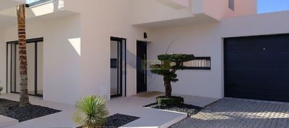 Casa de 3 dormitorios en Almada, Portugal No. 14773 20