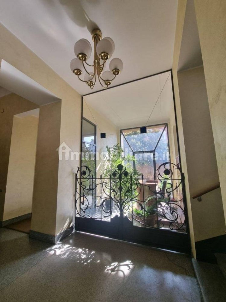 4 غرف نوم شقة في Milan, Italy رقم 243646