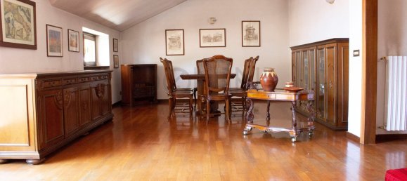 Penthouse de 3 divisões em Tradate, Italy N.º 97071 4