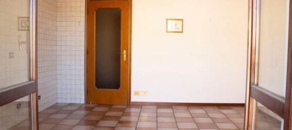 Penthouse de 3 divisões em Tradate, Italy N.º 97071 8