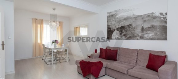3 bedrooms Villa in Oeiras, Portugal No. 285492 2