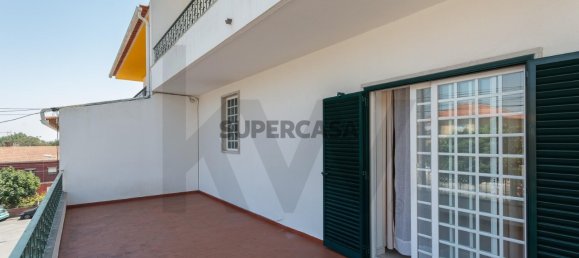 3 bedrooms Villa in Oeiras, Portugal No. 285492 3