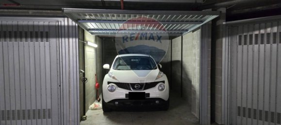 1 room Garage in Genoa, Italy No. 105388 2
