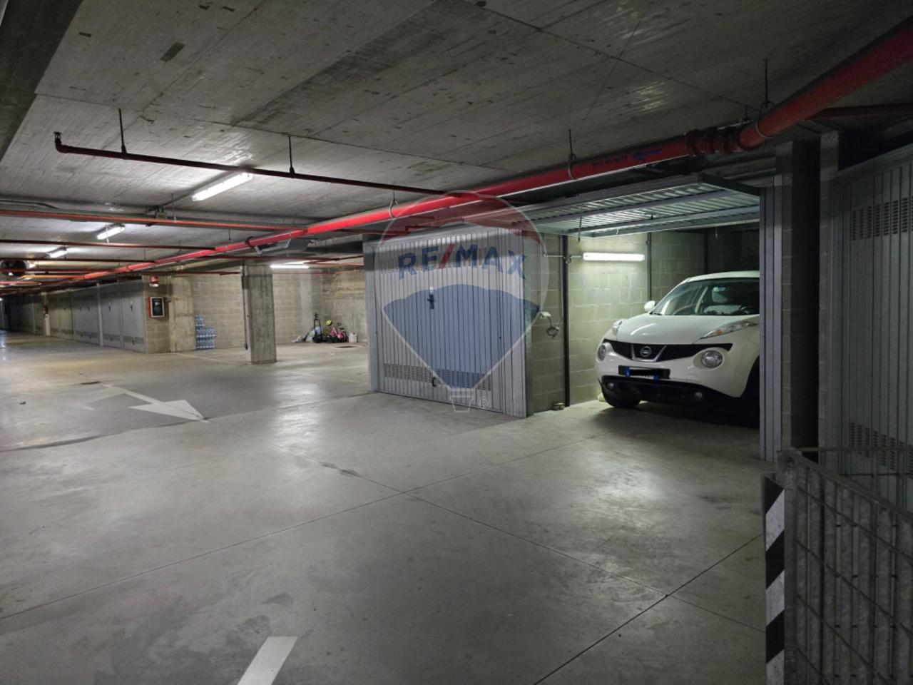 1 room Garage in Genoa, Italy No. 105388