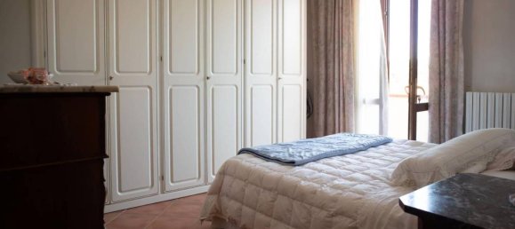 3 rooms Apartment in Cecina, Italy No. 38682 11