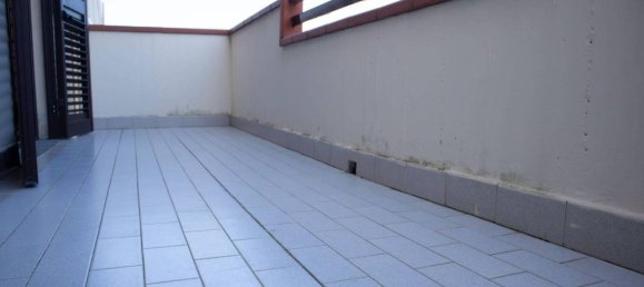 3 rooms Apartment in Cecina, Italy No. 38682 18