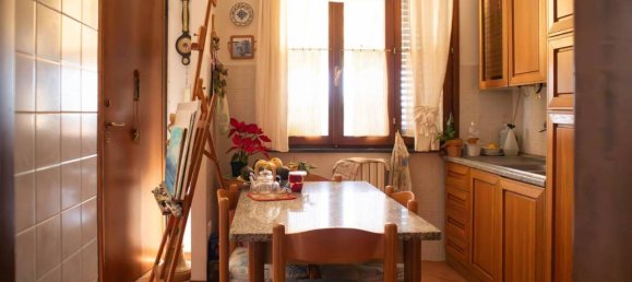 3 rooms Apartment in Cecina, Italy No. 38682 9