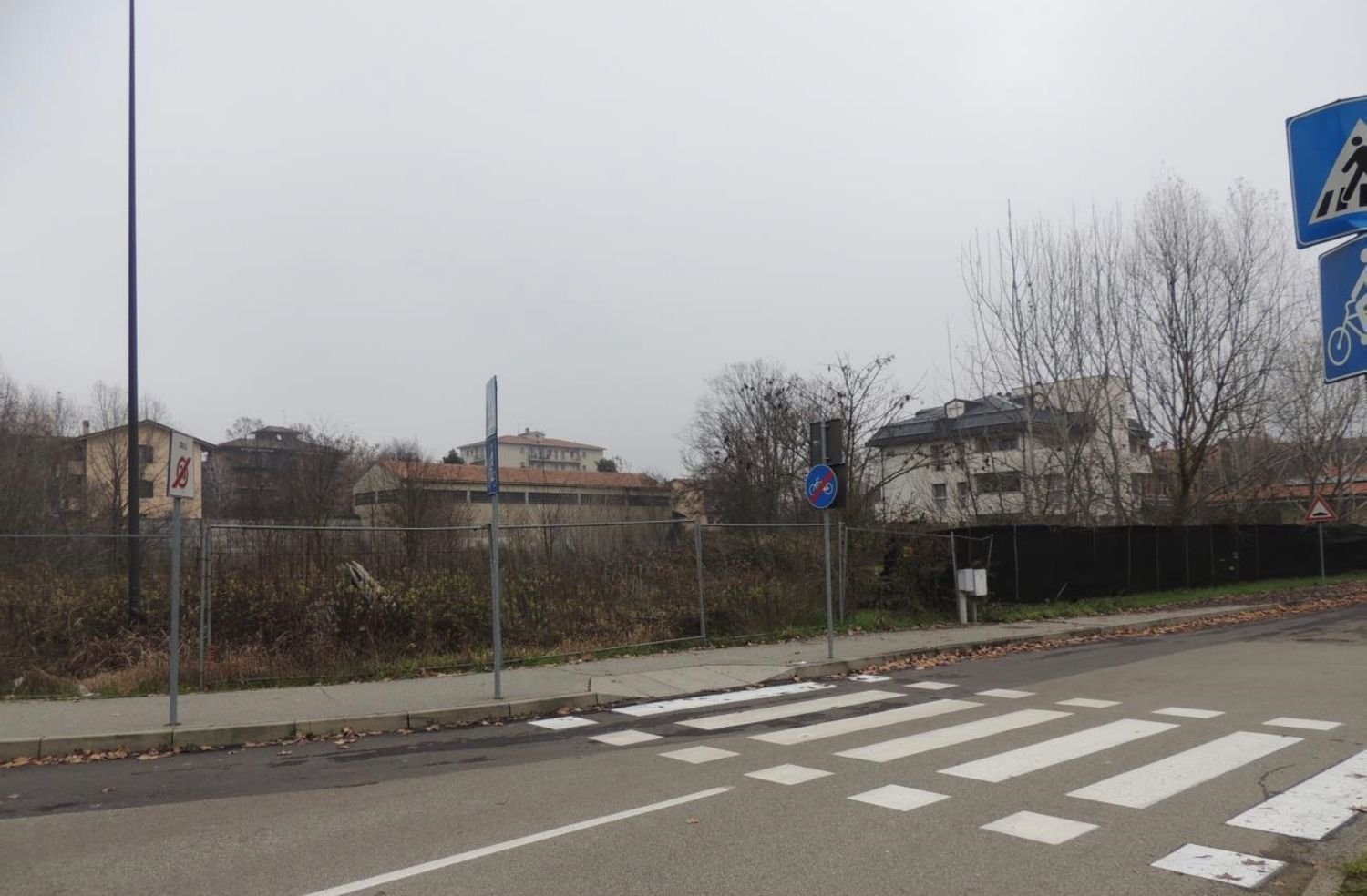  قطعة أرض في Pavia, Italy 2485متر مربع رقم 156350