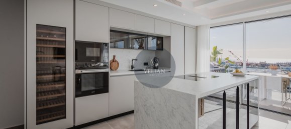 4 bedrooms Duplex in Marbella, Spain No. 46454 5