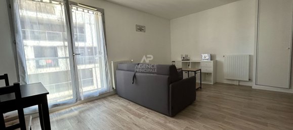 Studio in Carrieres-sous-Poissy, France No. 182970 3