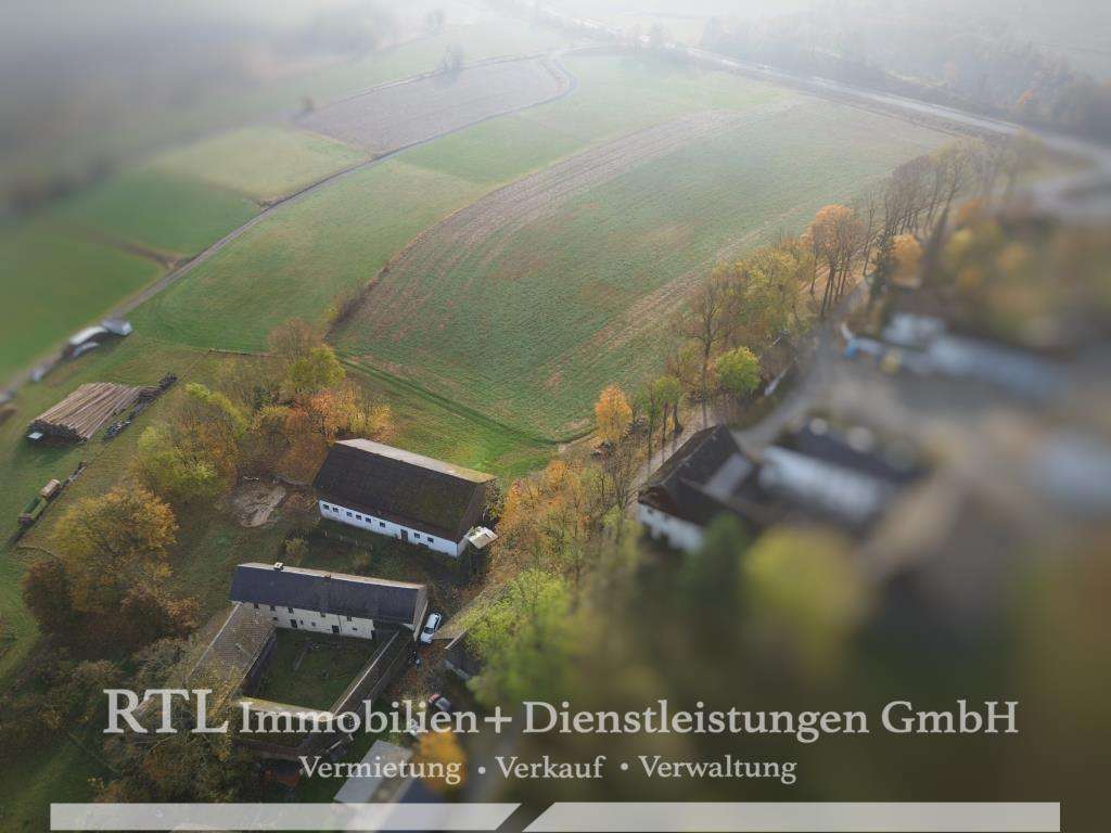 9 rooms House in Hof, Germany No. 170528