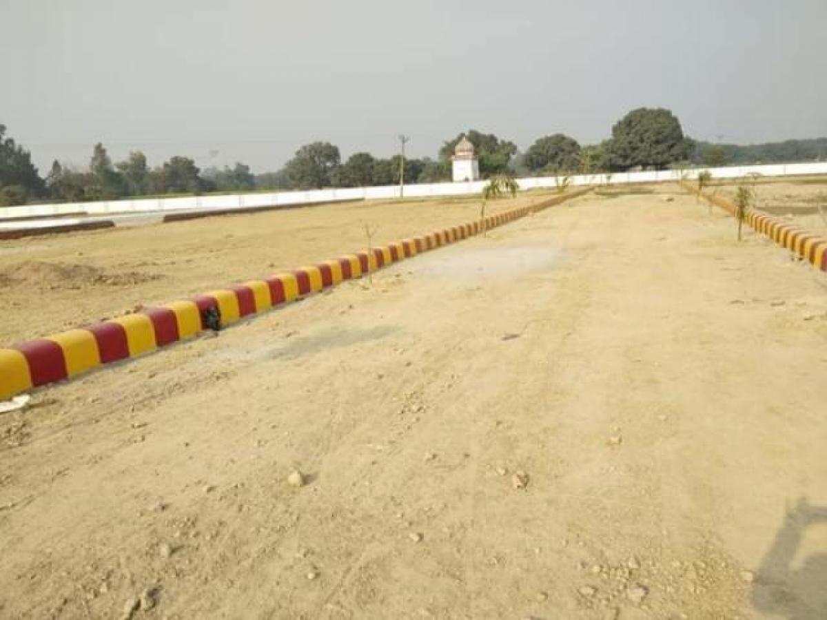  Land in Lucknow, India No. 29879