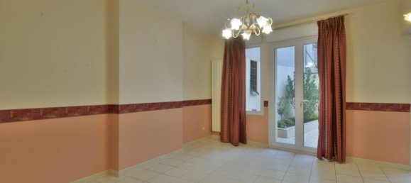 Imóvel comercial de 8 divisões em Chalons-en-Champagne, France N.º 300057 9