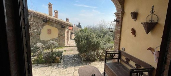 Квартира с 3 спальнями в Тоди, Италия № 380709 33