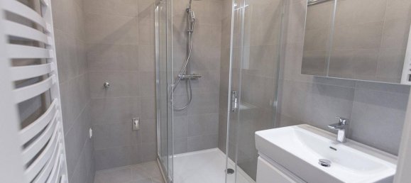 4 rooms Apartment in Favoriten, Austria No. 206968 8