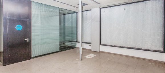 219m² Commercial property in Vitoria-Gasteiz, Spain No. 161264 2