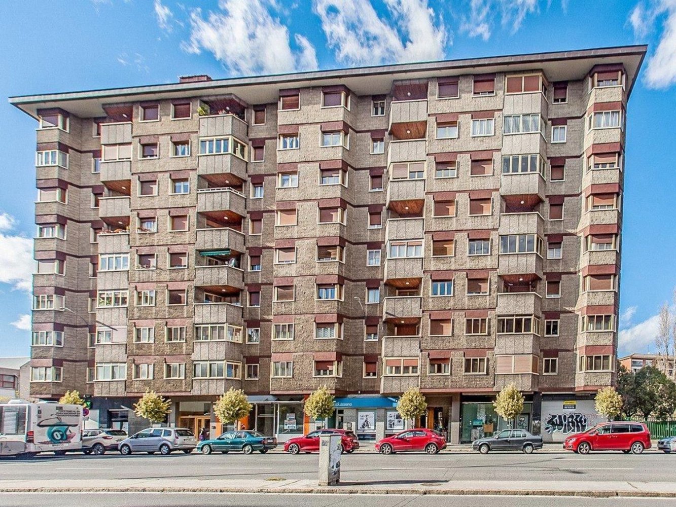 219m² Commercial property in Vitoria-Gasteiz, Spain No. 161264