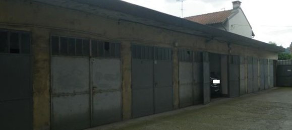 4 rooms Apartment in Chivasso, Italy No. 202515 4