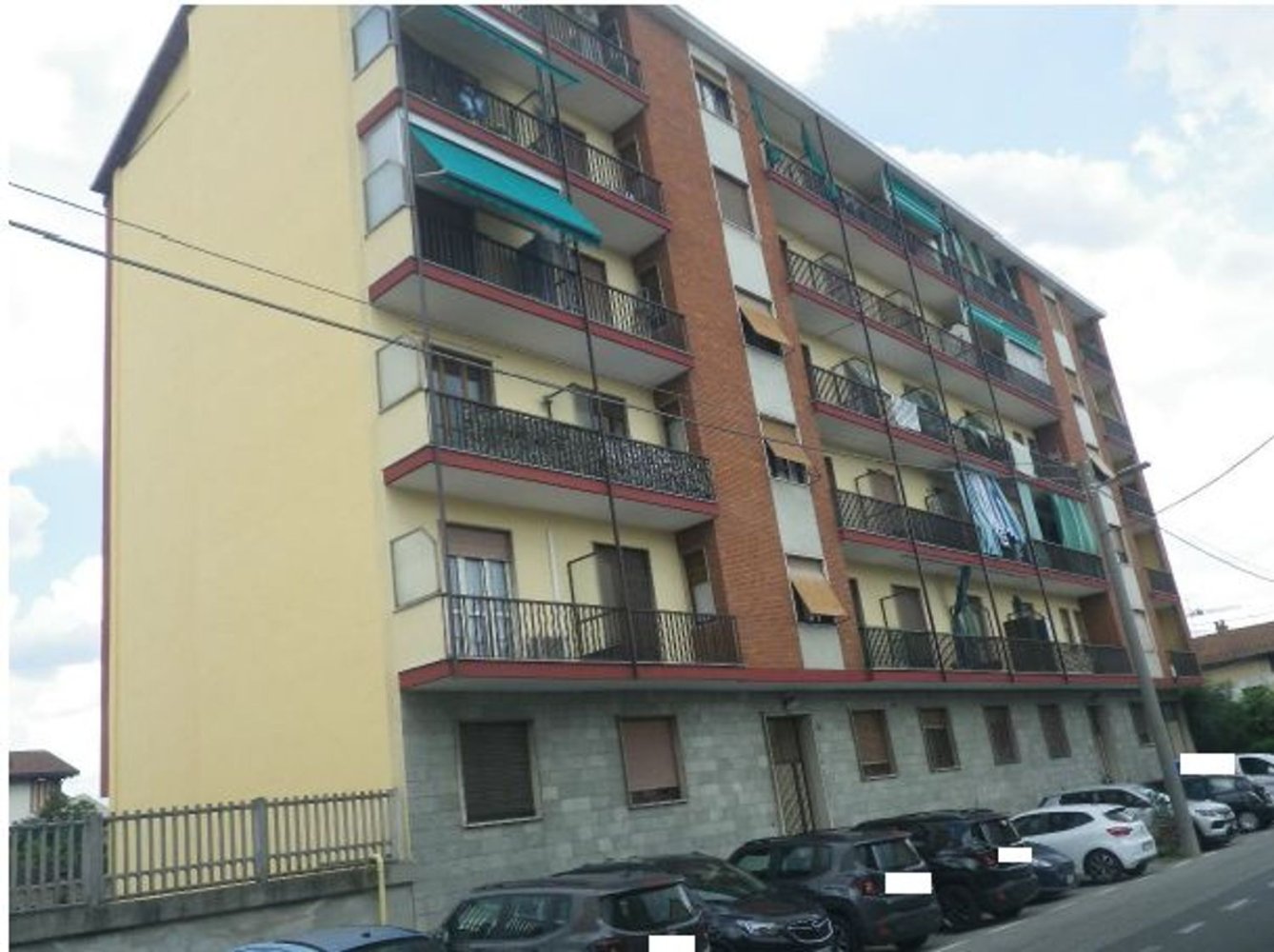 4 rooms Apartment in Chivasso, Italy No. 202515