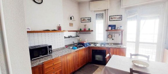 2 bedrooms Apartment in Borghetto Santo Spirito, Italy No. 344316 4