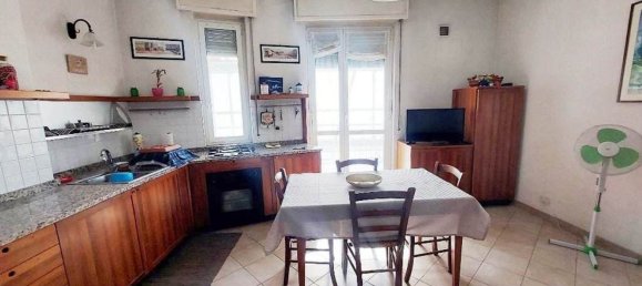 2 bedrooms Apartment in Borghetto Santo Spirito, Italy No. 344316 2