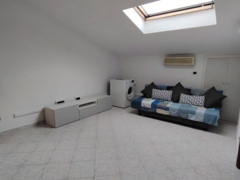 1 غرف نوم شقة في Carsoli, Italy رقم 33792